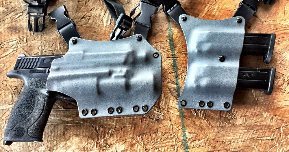 Handgun Shoulder Harness