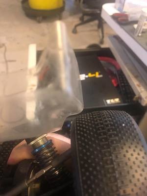 Team Associated "High Riser" 4mm Wing Spacer
