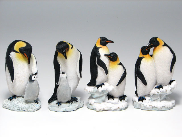 4 ASSORTED PENGUINS 4 ASSORTED PENGUINS