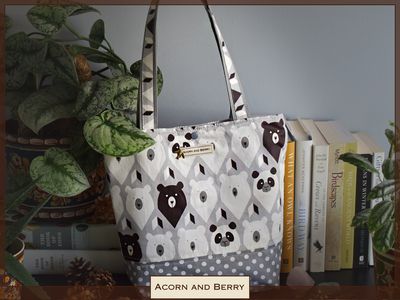 Deluxe Tote Bag | Bear Buddies | Summer 2024 Collection