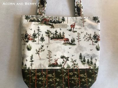 Deluxe Tote Bag | King of the Forest