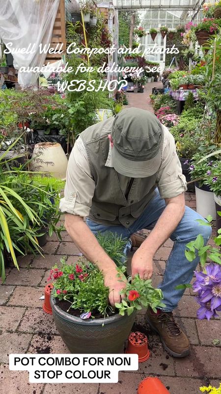 35 Lt Swell Well Compost, 12 Months slow release fertiliser All major and minor nutrients +wetting agent . For use when planting ,and in pots ,baskets etc Good compost will give excellent results