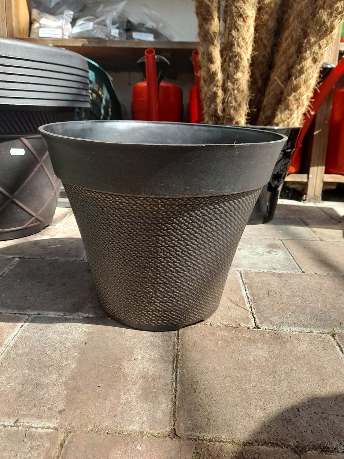 Pacifica Planter 31x25