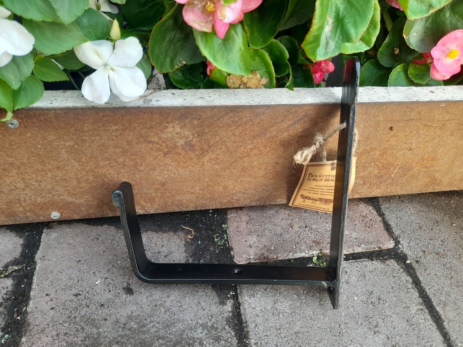 Wrought Iron 6&quot; Window Box Bracket