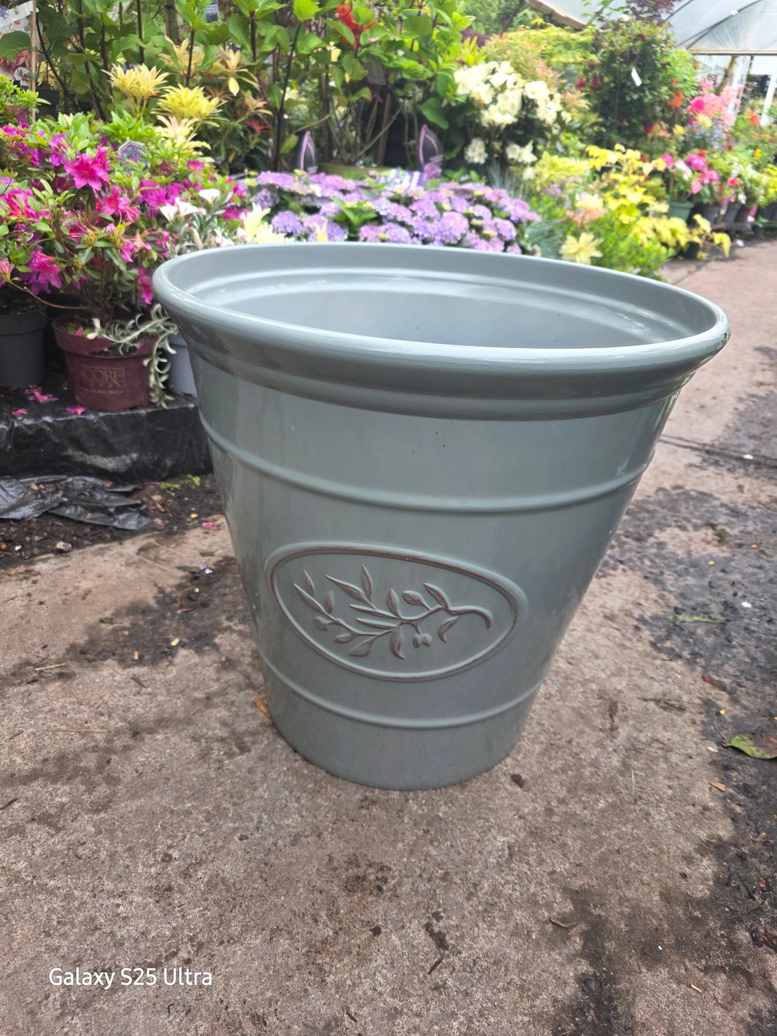 Shiny Grey "Olive planter' 55cm