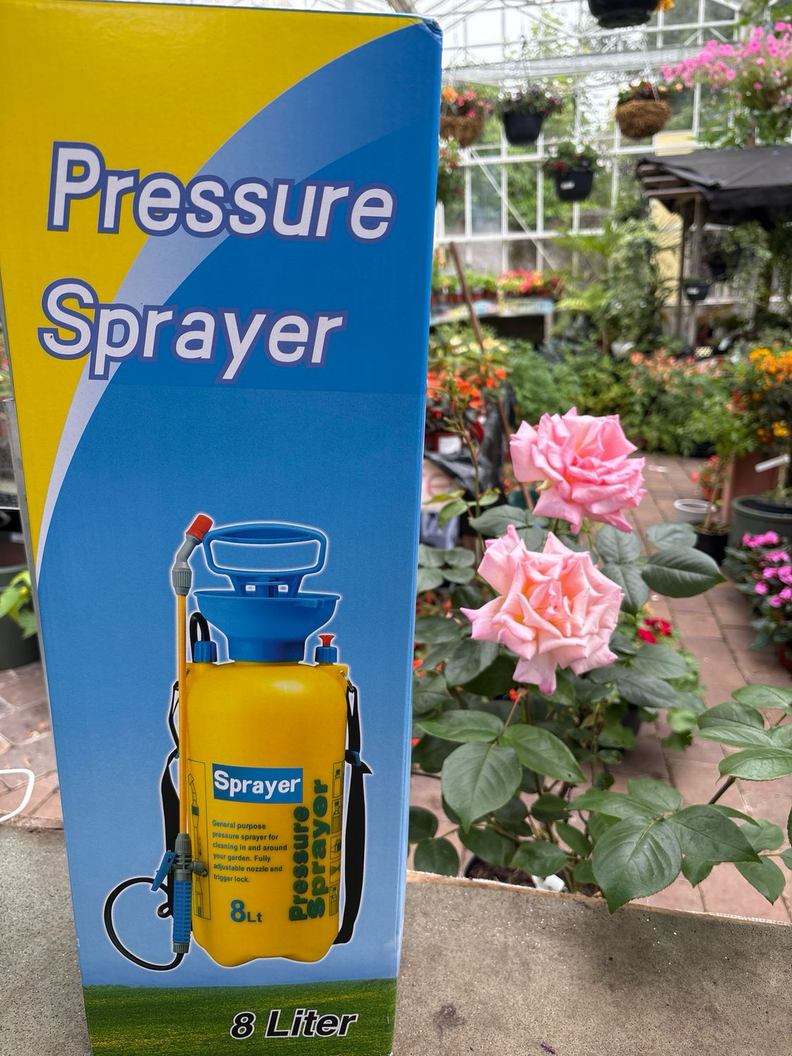 Pressure Sprayer With Lance 8LT