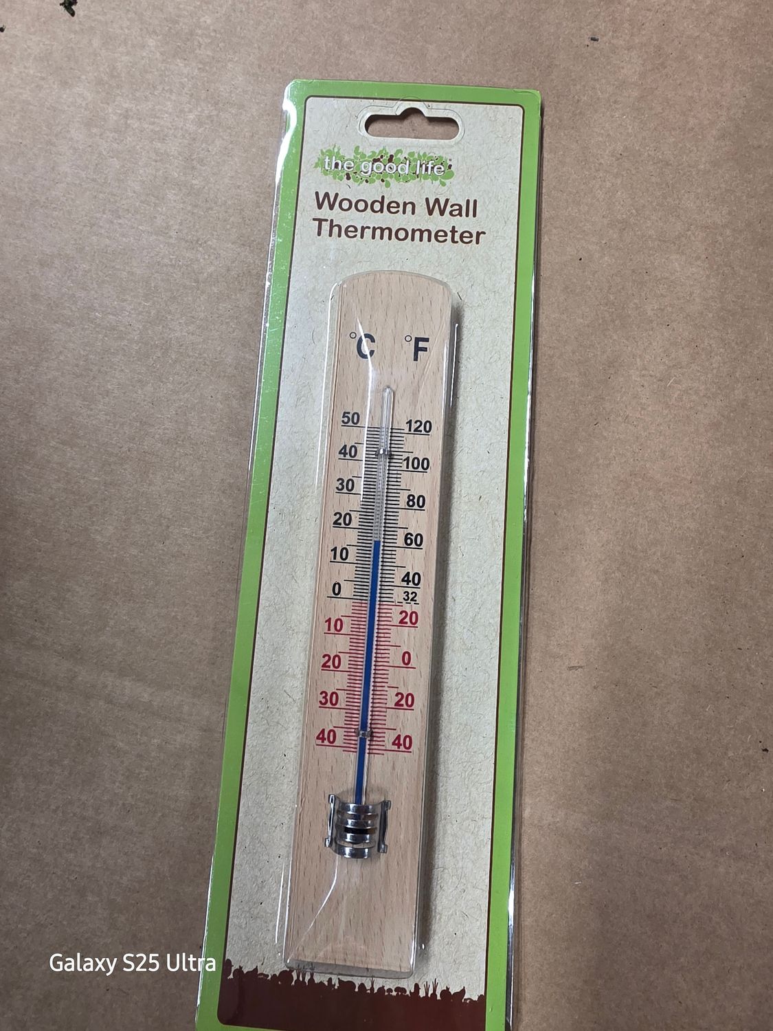 Wooden wall thermometer 🌡
