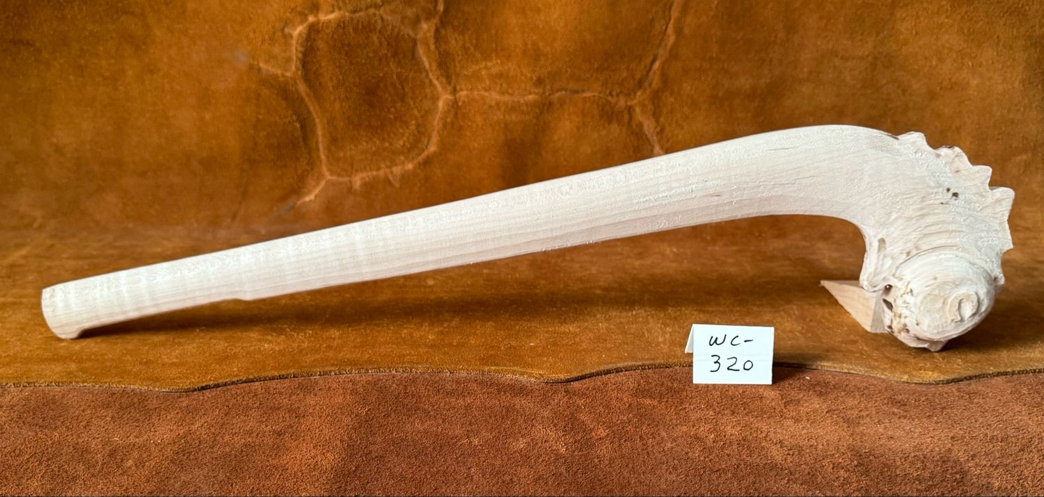 WV-320;  IROQUOIS FACE CLUB;  Red Maple;  22 1/2&quot; x 2 1/8&quot; Ball