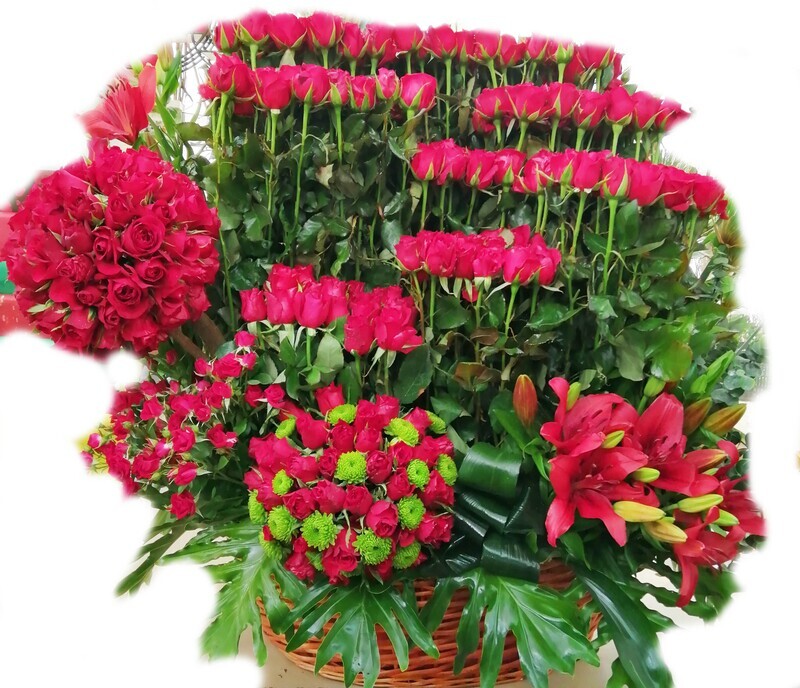 Princess 400 roses +lilium Lebanon