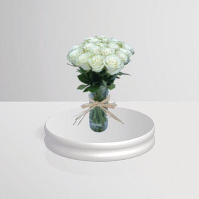 20 White roses in glass vase