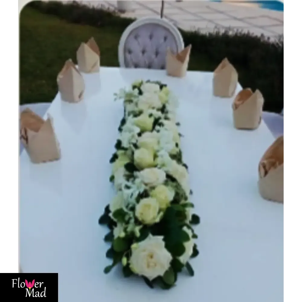 Small arrangement 10