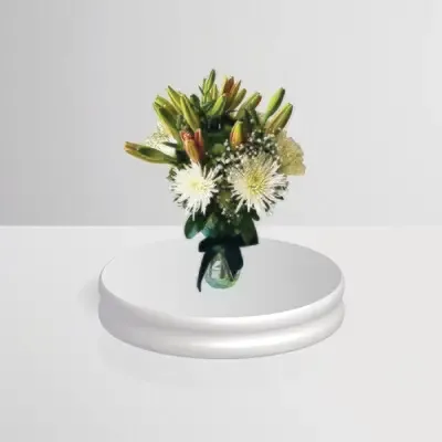 Long-Lasting Lily Blooms in Vase
