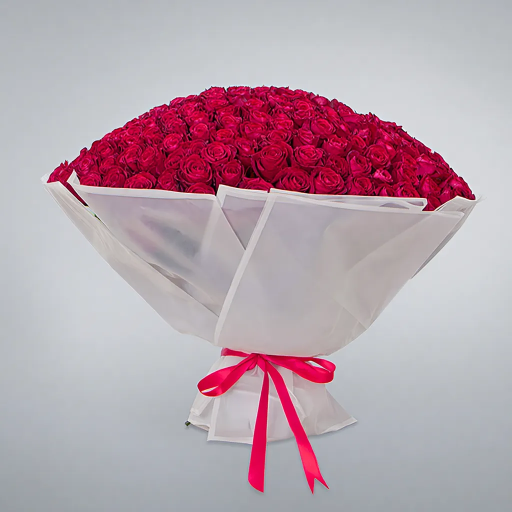 250 imported red roses