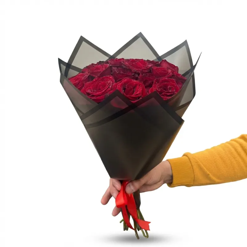 25 red roses