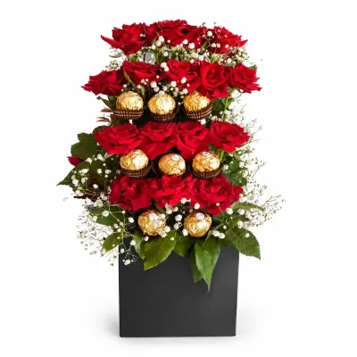 Roses in black wooden box &amp; Ferrero Rocher - 8 Pieces