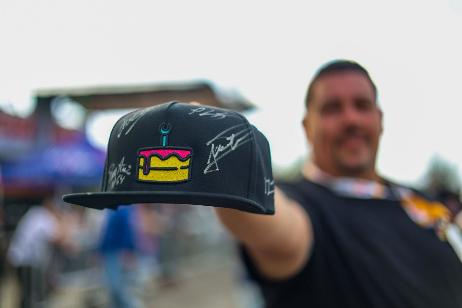 Cake Snap Back