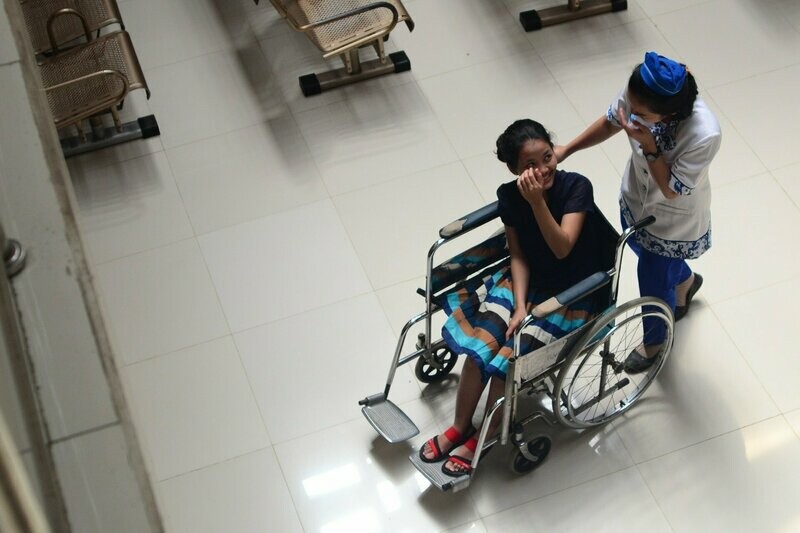 Patient Moving and Handling