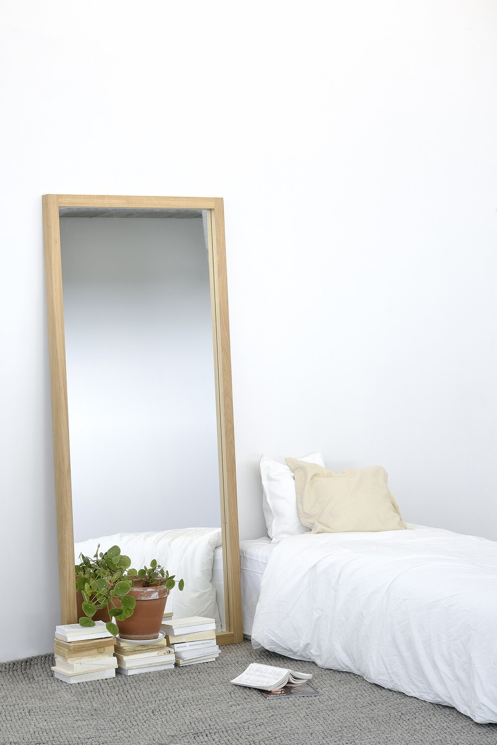 Ethnicraft - Bodenspiegel Light Frame - Eiche