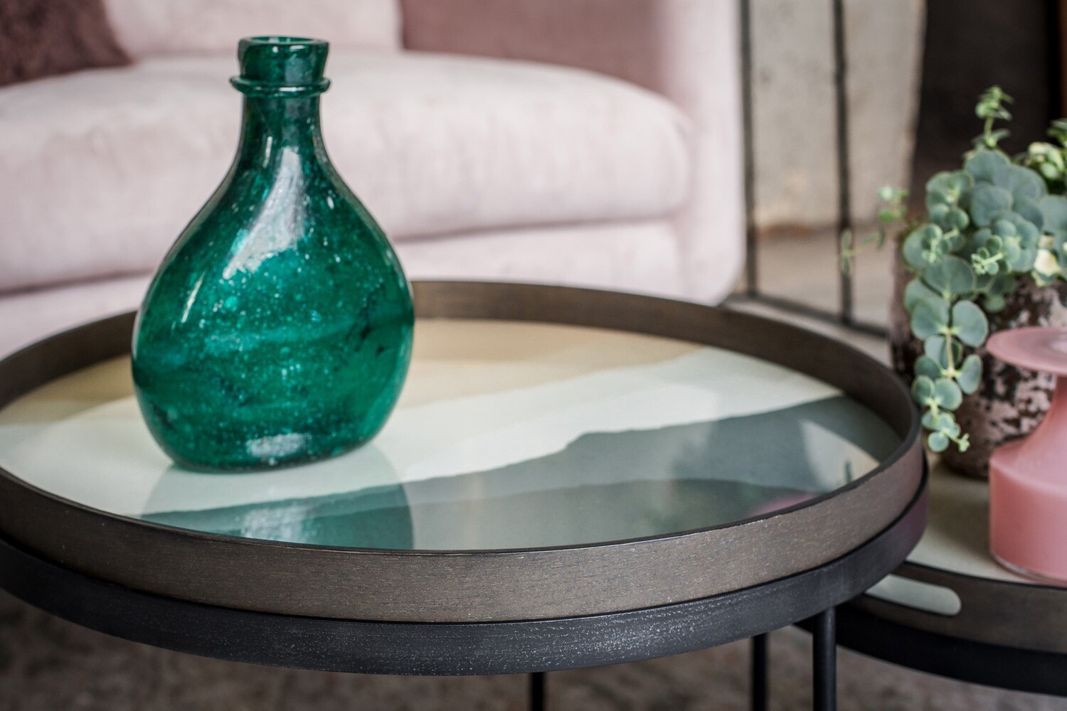 Ethnicraft - Tablett rund, 61cm - Glas, Slate Wabi Sabi