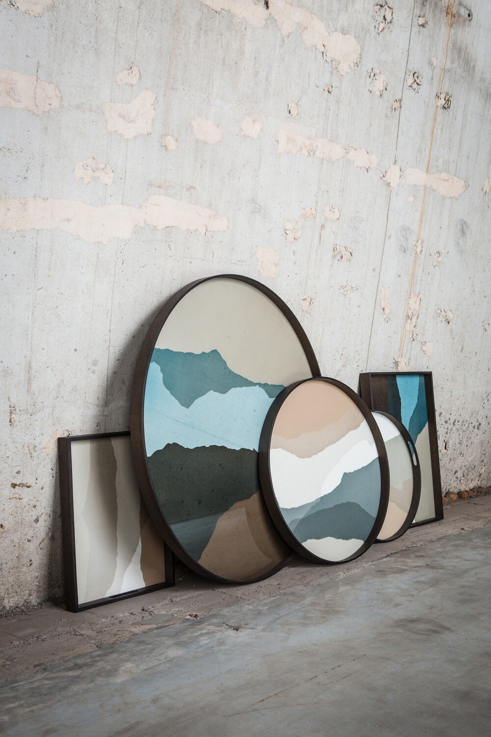 Ethnicraft - Tablett rund, 92cm - Glas, Graphite Wabi Sabi