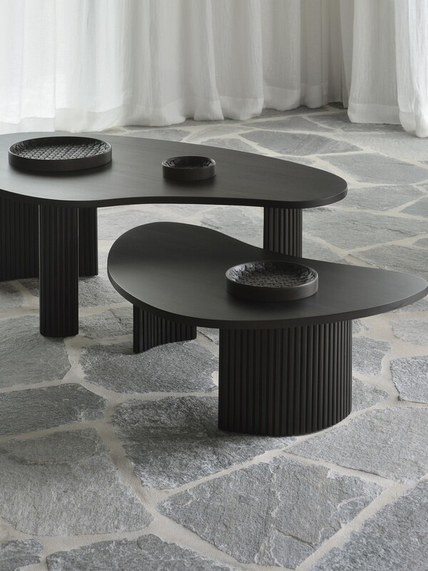 Ethnicraft - Boomerang Couchtisch - Mahagoni