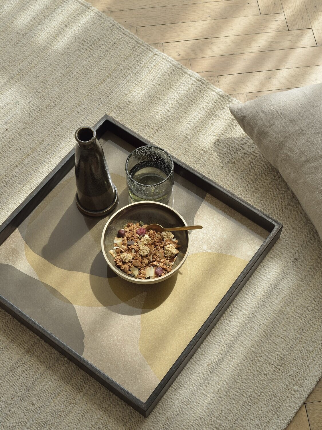 Ethnicraft - Tablett quadratisch, 38cm - Glas, Cinnamon Overlapping Dots