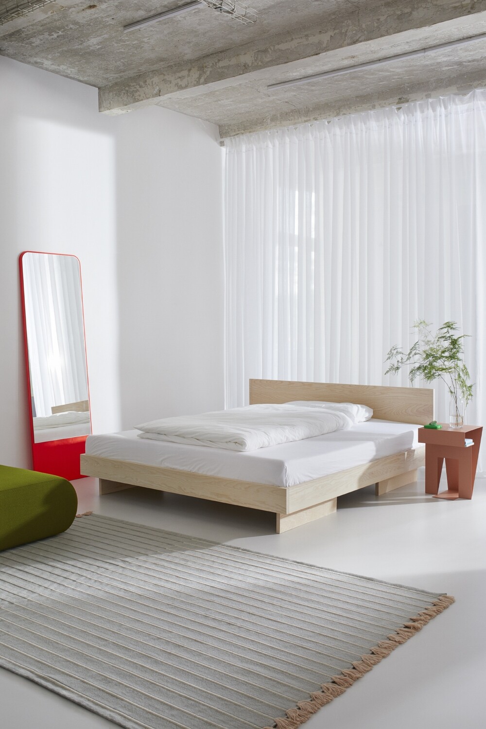 OUT - ZIANS Bett