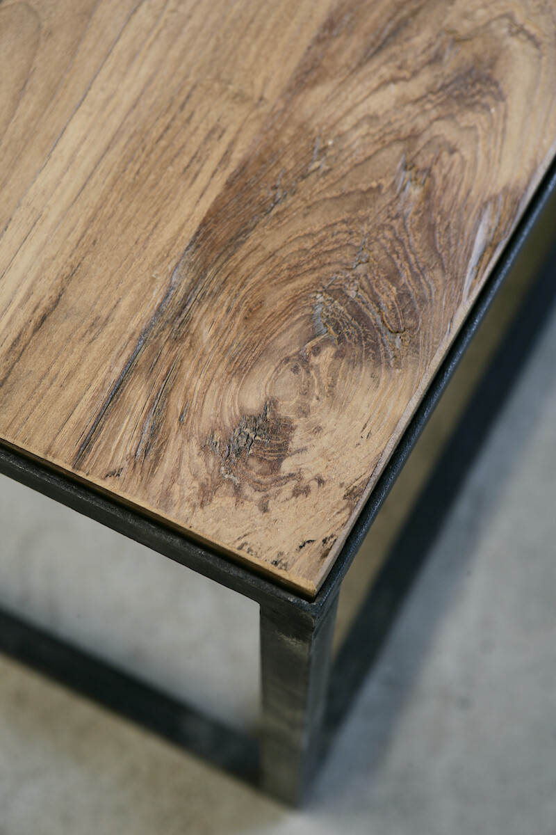 Heerenhuis - MESA Couchtisch Leder/ Eiche / Teak, auf Mass
