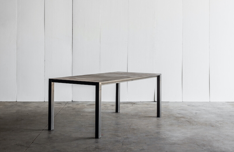 Heerenhuis - CTR Tisch Leder / Eiche / Teak - auf Mass