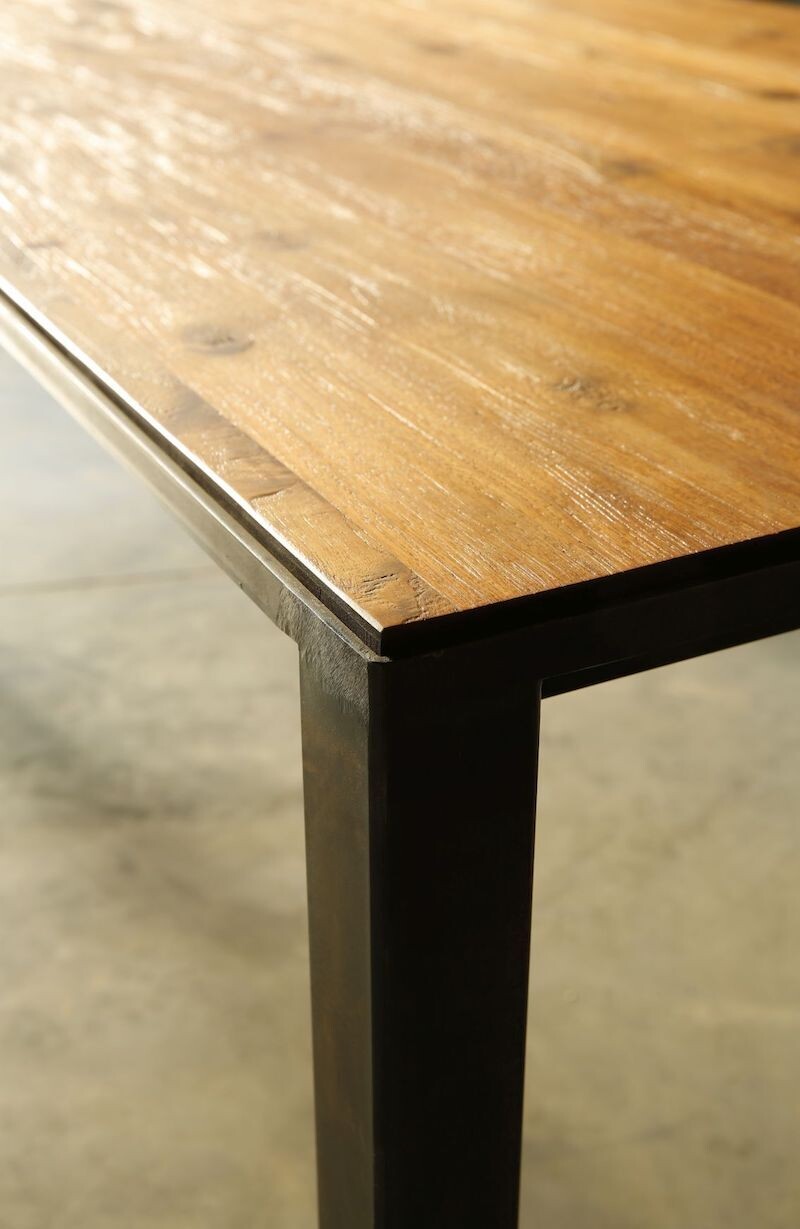 Heerenhuis - CTR Tisch Leder / Eiche / Teak - auf Mass