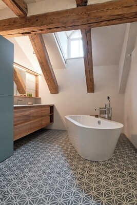 Klassisch hexagonal