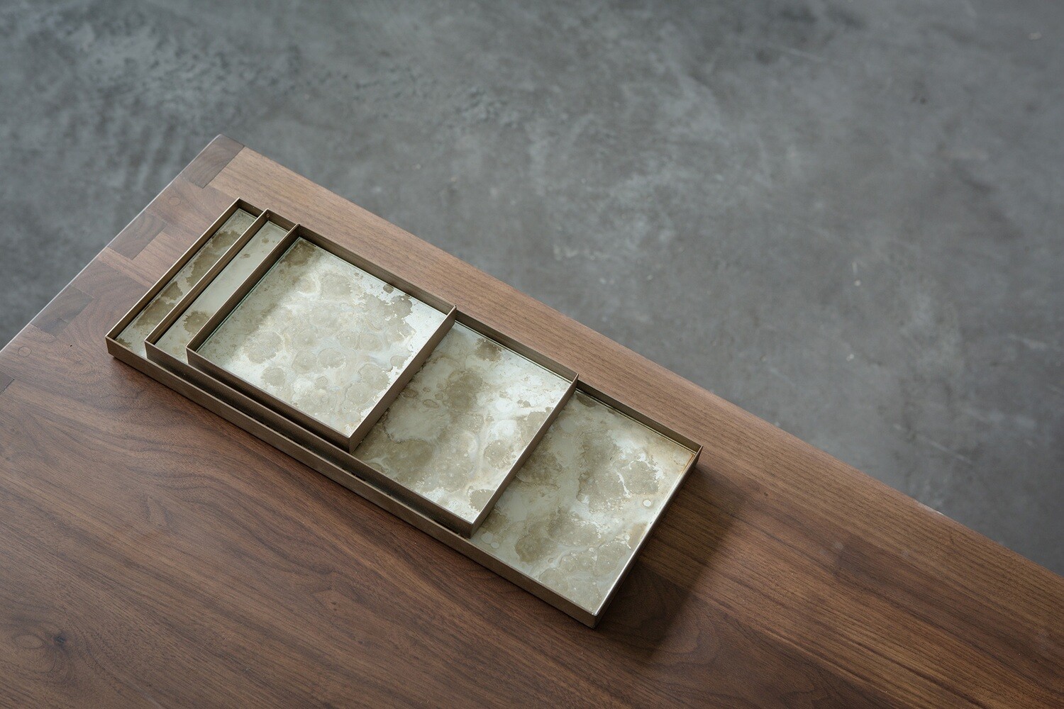 Ethnicraft - Valet Tray Organic Fossil - Glas, rechteckig, L