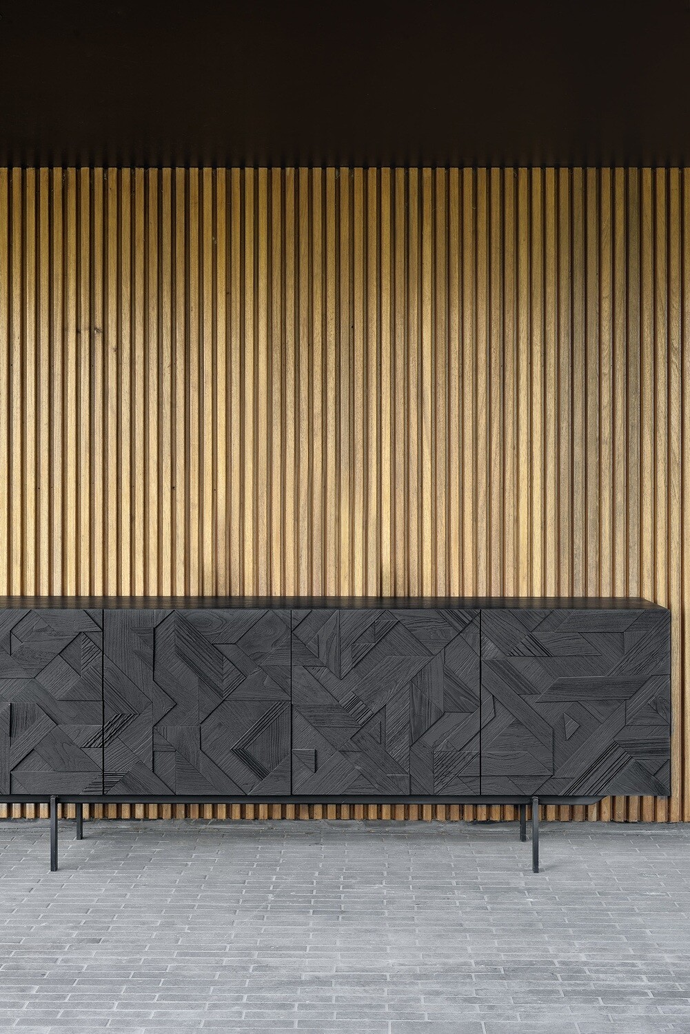 Ethnicraft - Graphic Anrichte - Teak