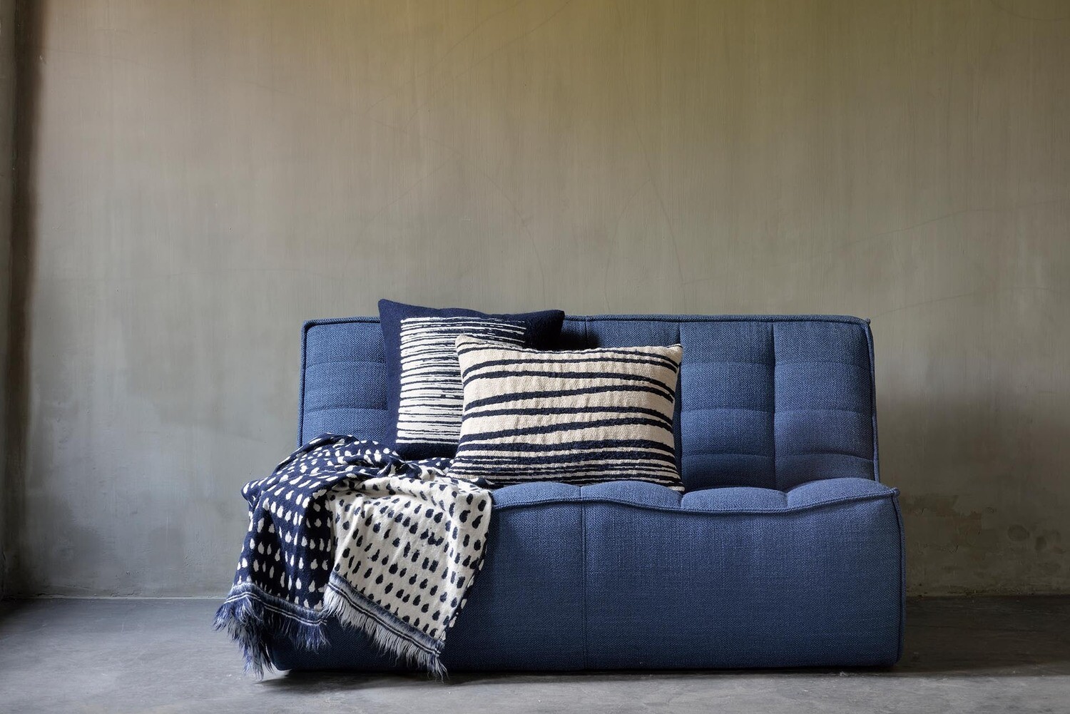 Ethnicraft - N701 Sofa - 2 Sitzer, Blau