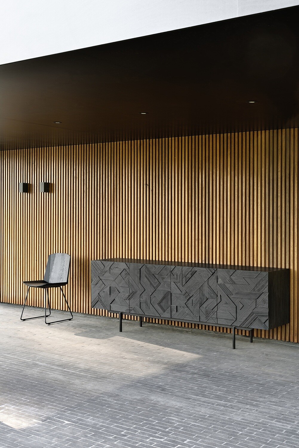 Ethnicraft - Graphic Anrichte - Teak
