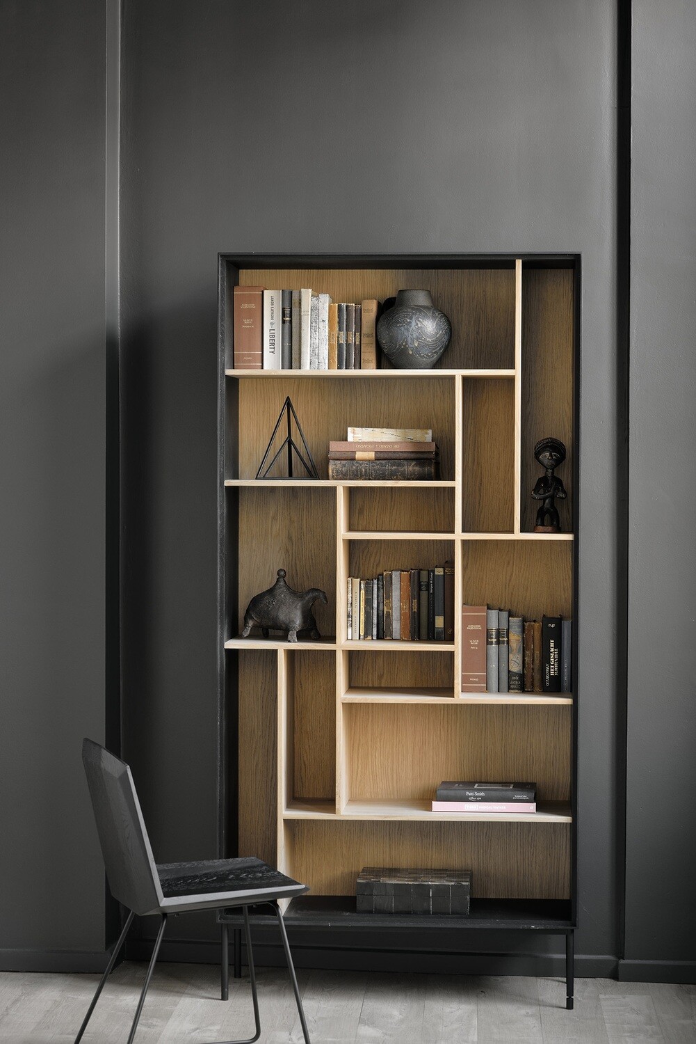(Sale) Blackbird Regal - Eiche