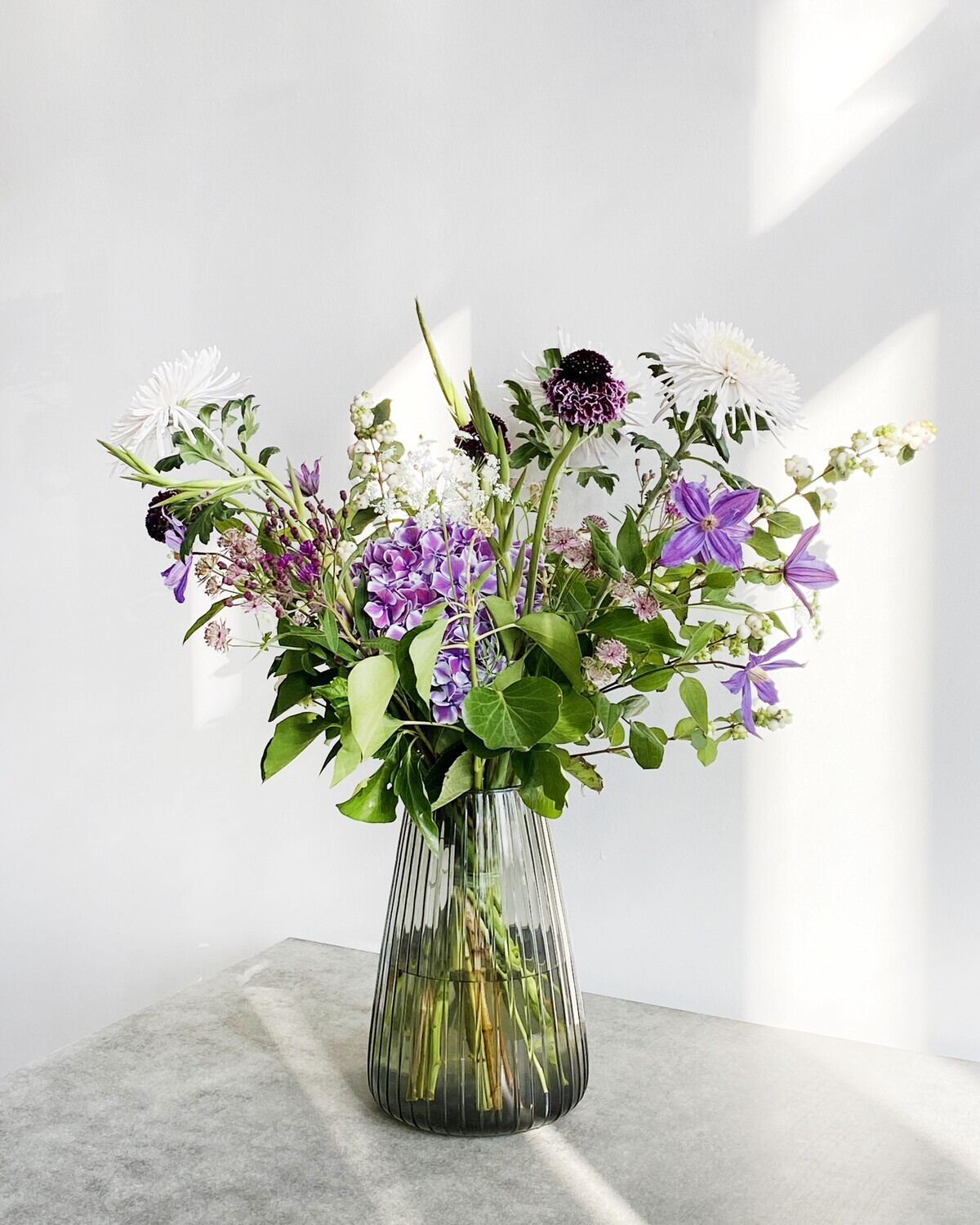 XLBoom - DIM Vase - Stripe, Rauchgrau
