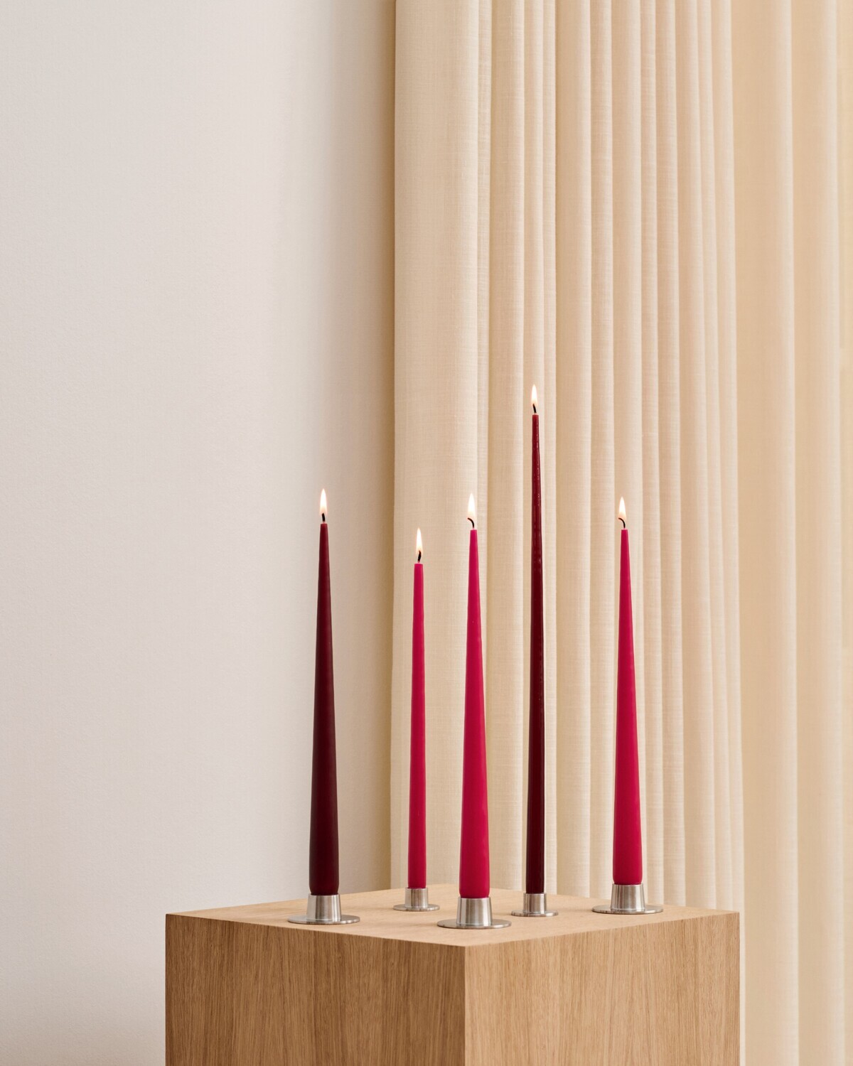 ester &amp; erik - Peitschenkerze - Winter Berry 36, matt