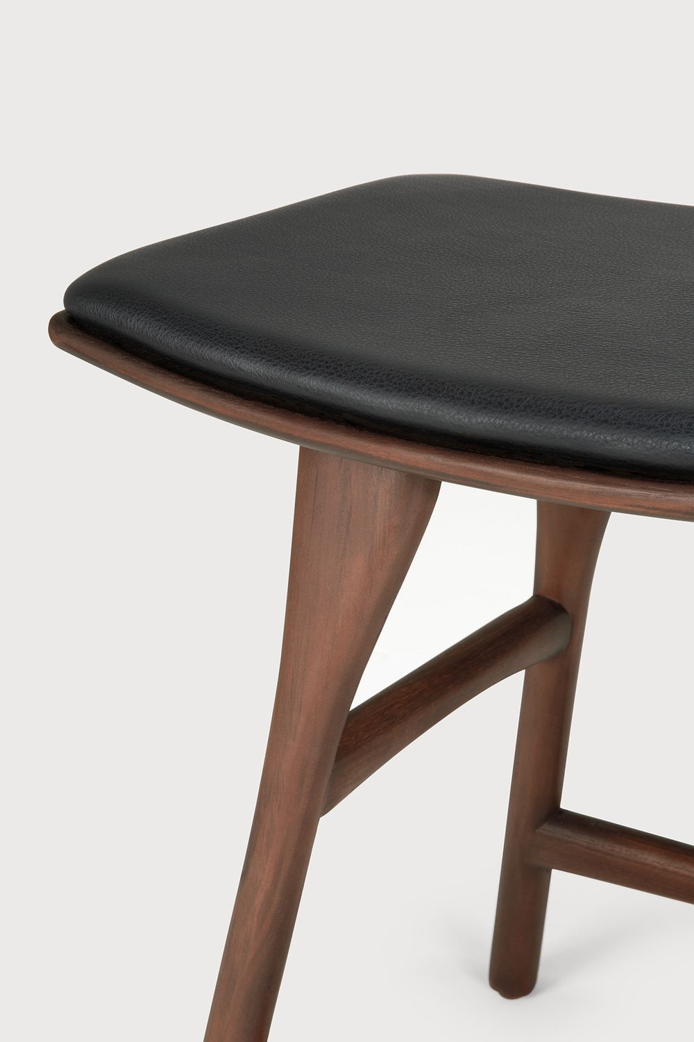 Ethnicraft - Osso Hocker - Teak braun, mit Sitzpolster