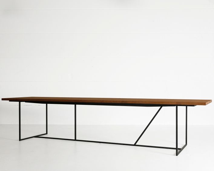 Heerenhuis - MESA NERO XL, auf Mass