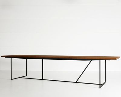 Heerenhuis - MESA NERO XL, auf Mass