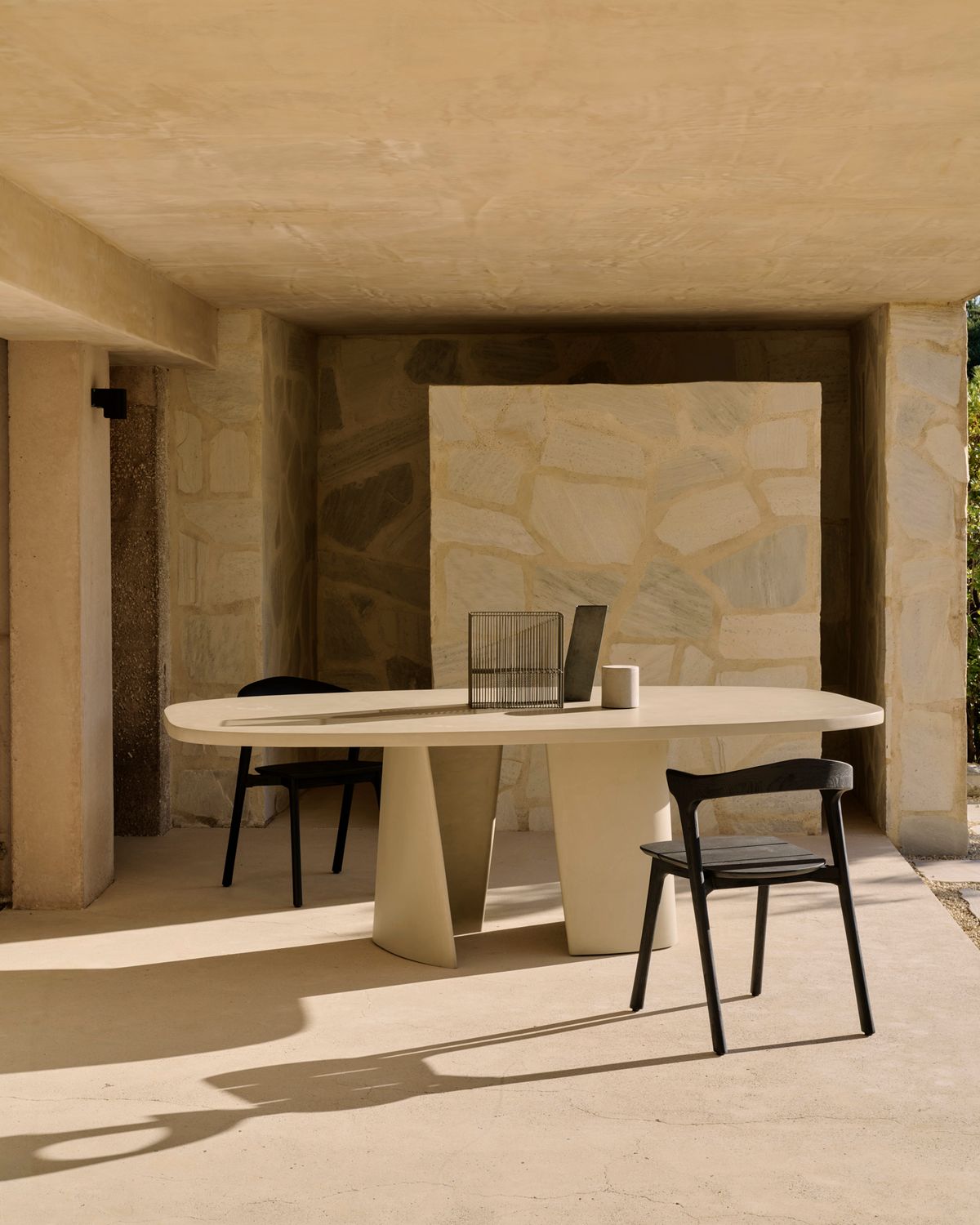 Ethnicraft - Canyon Esstisch Outdoor - Beton