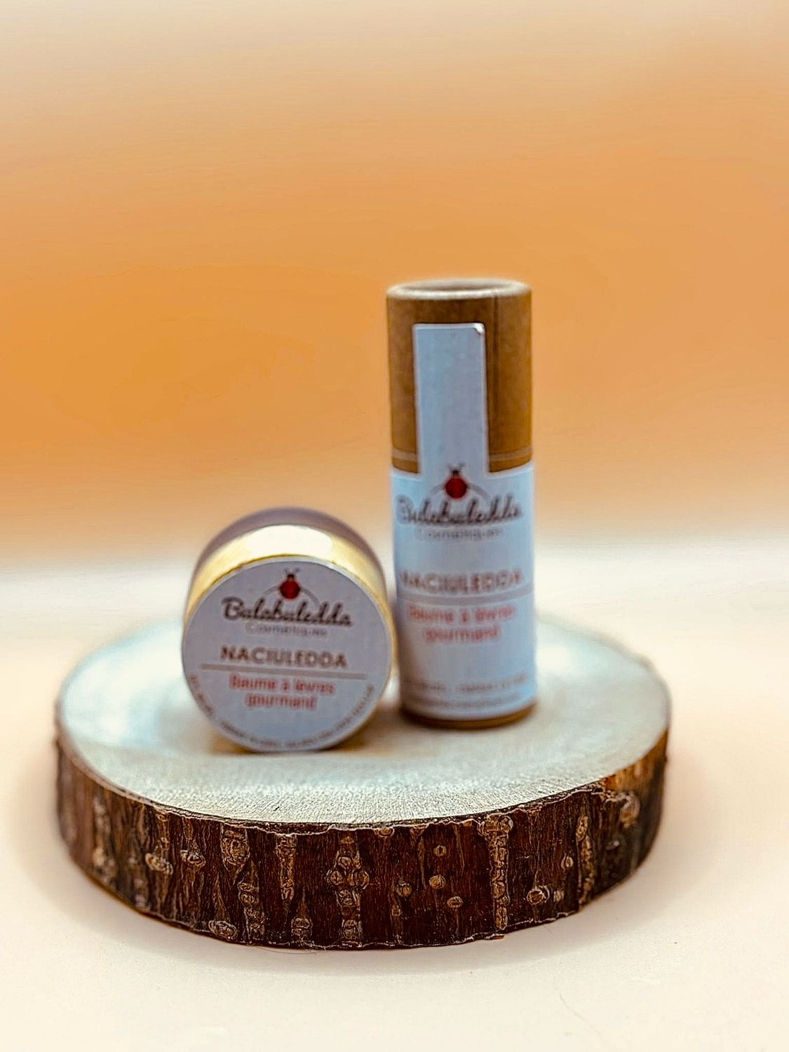 Naciuledda, Baume à lèvres pailleté