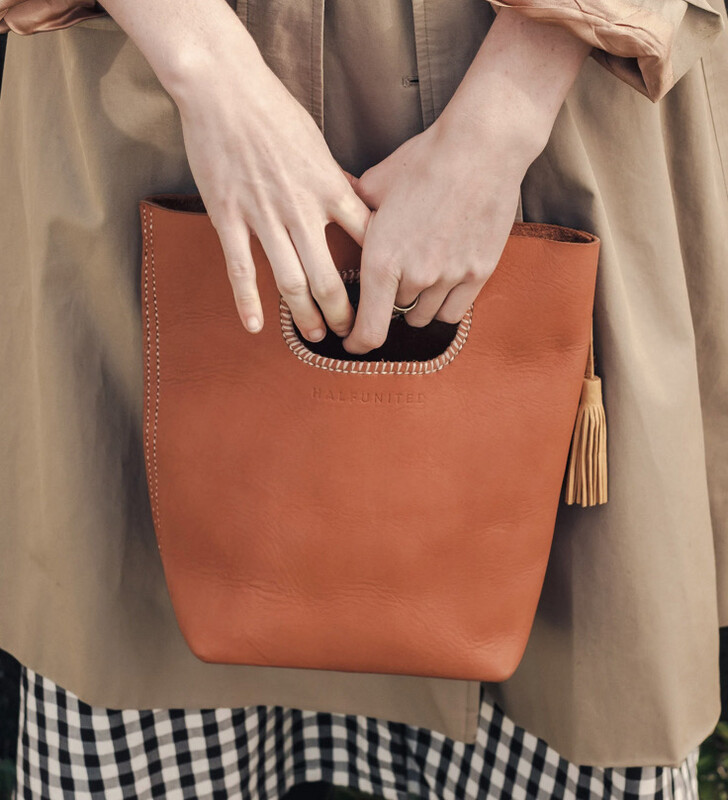 Leather Bucket Crossbody Bag (2 Colors)