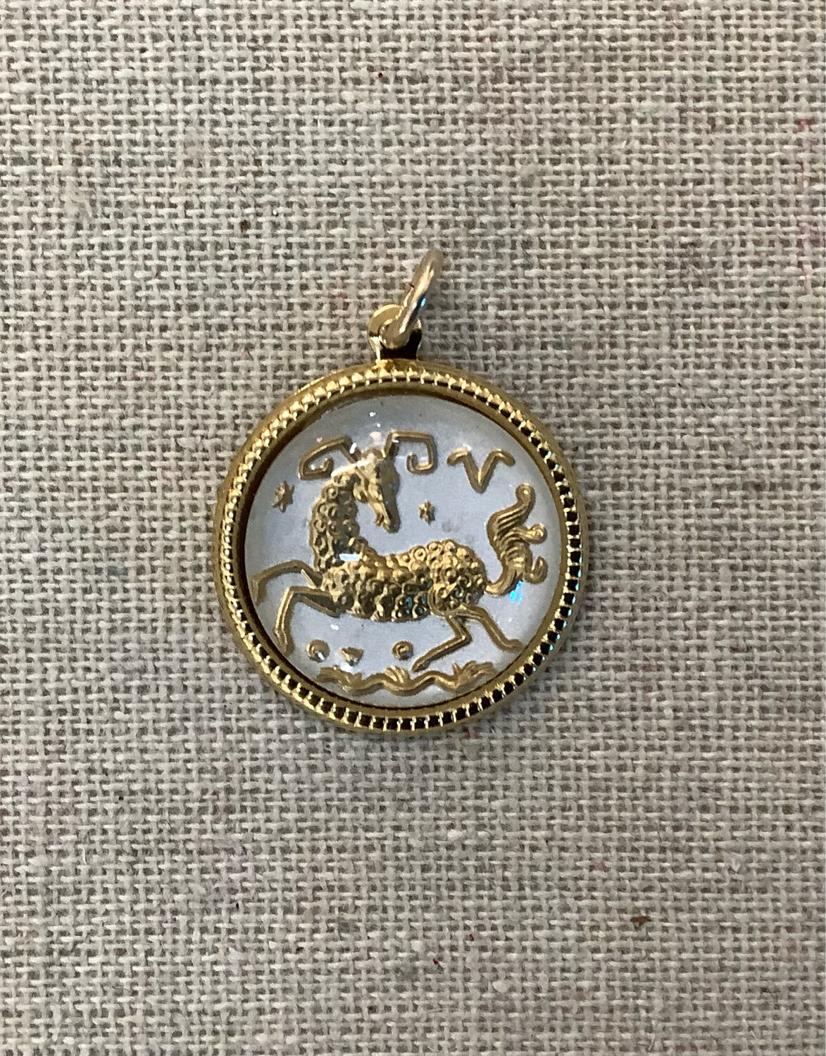 Vintage Glass Zodiac Charms, Zodiac: Capricorn