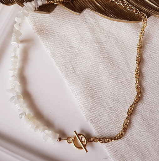 Isabelle Moonstone Toggle Necklace