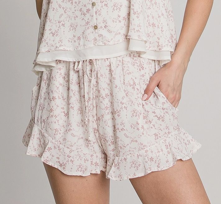 Cream/Mauve Floral Ruffle Hem Shorts