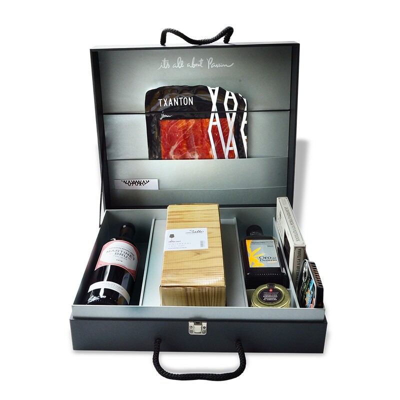 Executive Suitcase A - Christmas Catalog