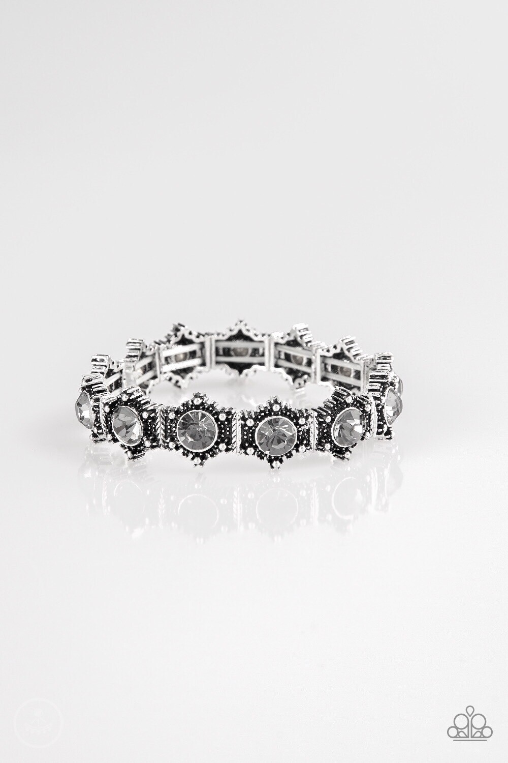 Paparazzi-Strut Your Stuff-Silver