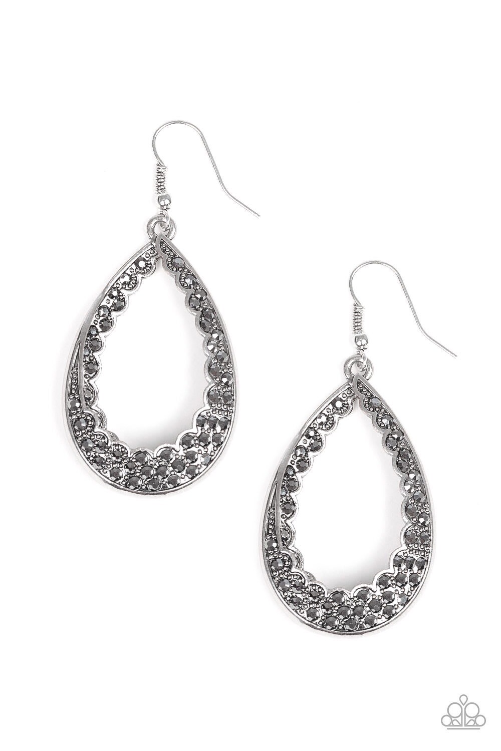 Paparazzi-Royal Treatment-Silver